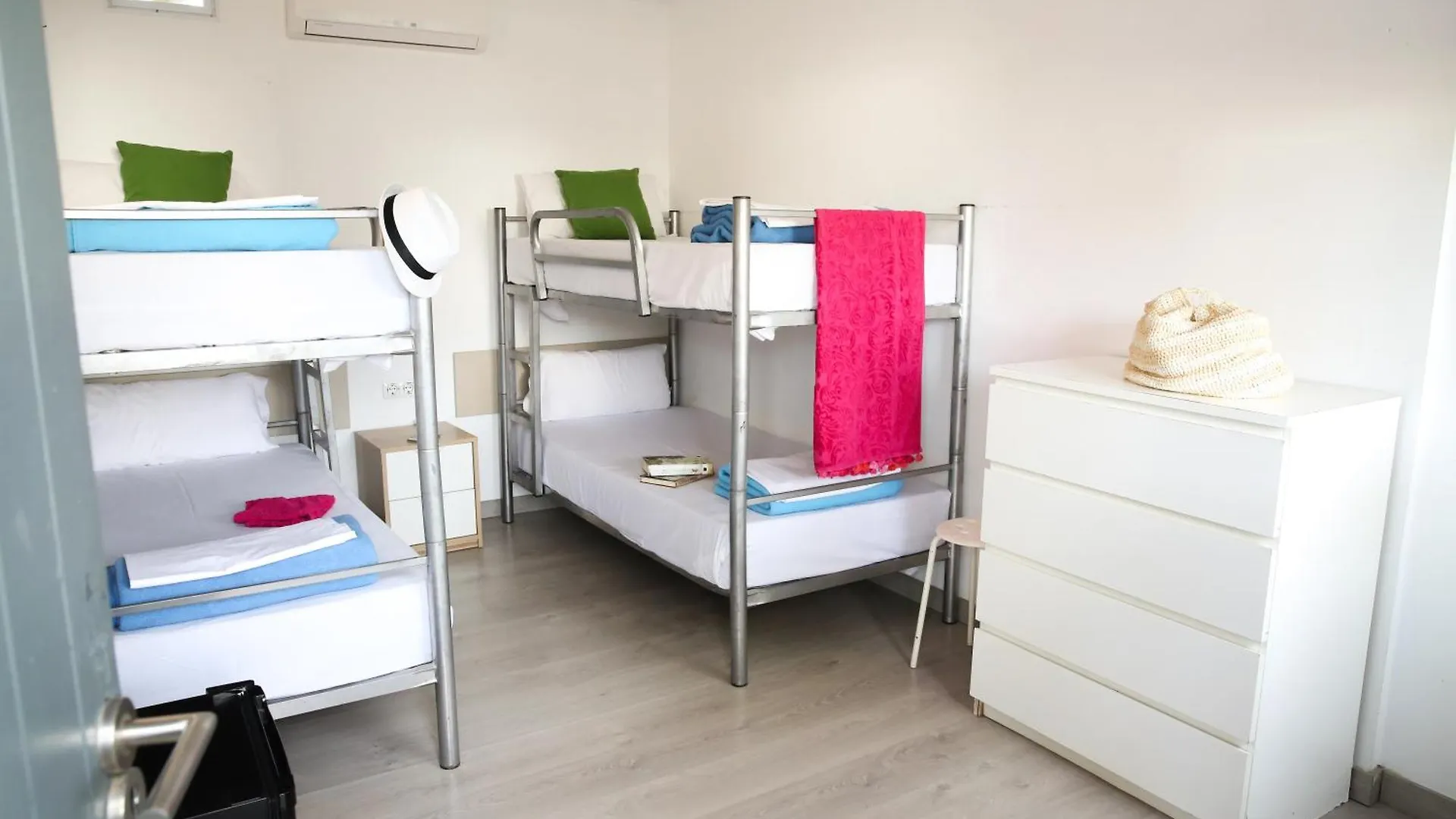 Camping 3 Estrellas Хава Кемпинг