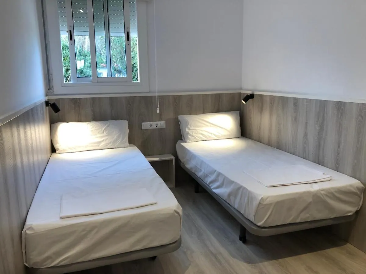 Camping 3 Estrellas Gavà 2*,
