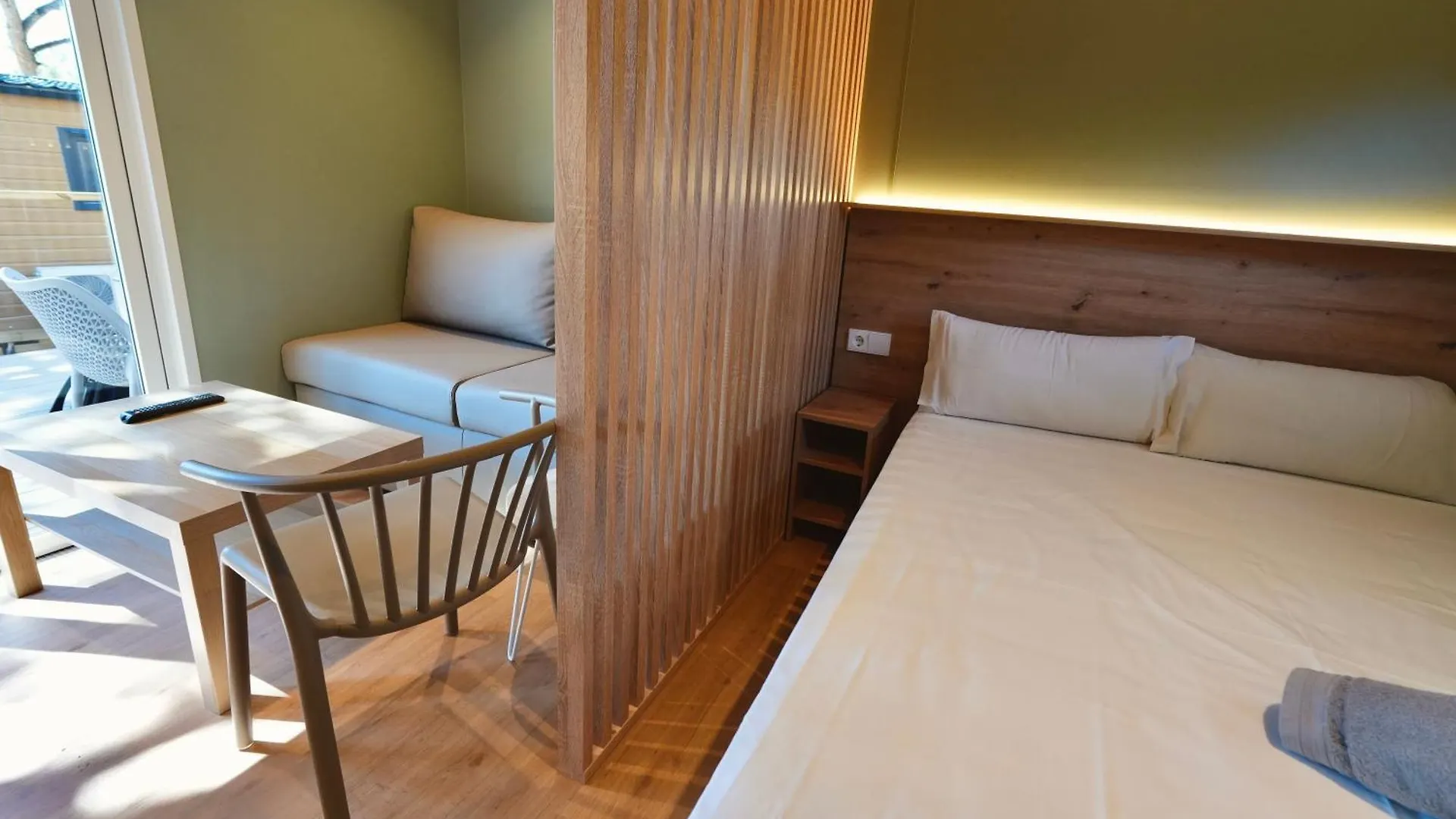 Kemp Camping 3 Estrellas Gavà